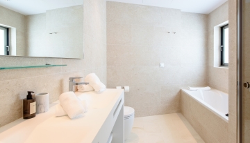 Resa Estates Ibiza sale koop Villa Marcos sea views bathroom 3.JPG